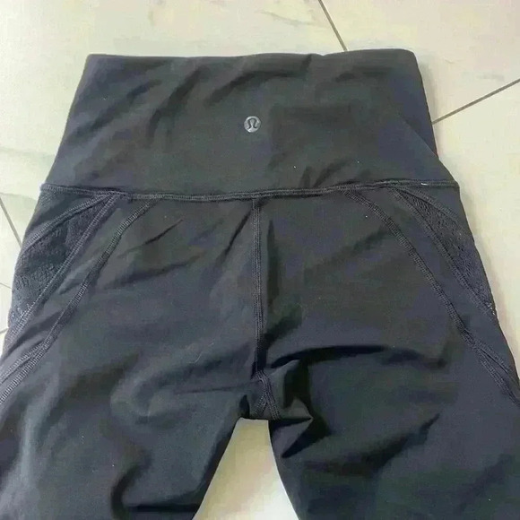 Lululemon Athletica Black Lace Floral Wunder Under Compression Leggings Size 4 - Picture 5 of 11